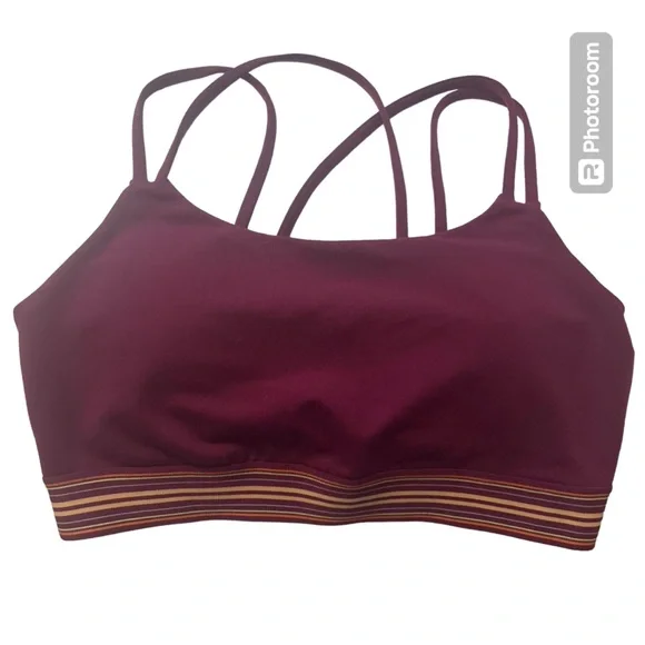 Red Gap Fit sports bra (M) and leggings (S) set - Picture 2 of 4